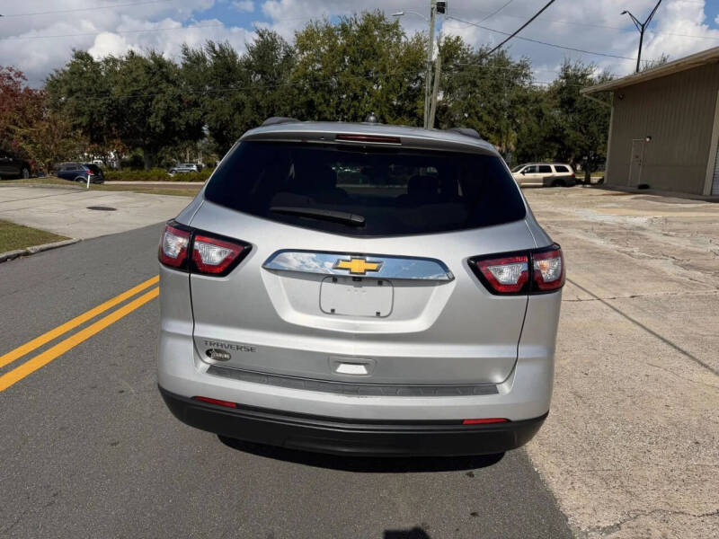 2017 Chevrolet Traverse LS