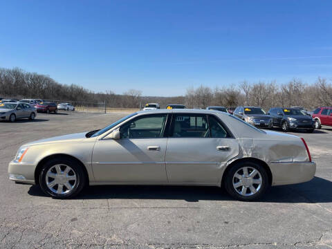 2007 Cadillac DTS for sale at CARS PLUS CREDIT in Independence MO