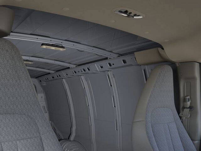 2025 Chevrolet Express 2500