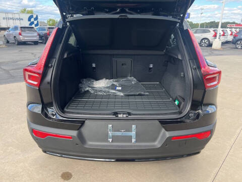 2026 Volvo XC40 B5 Ultra