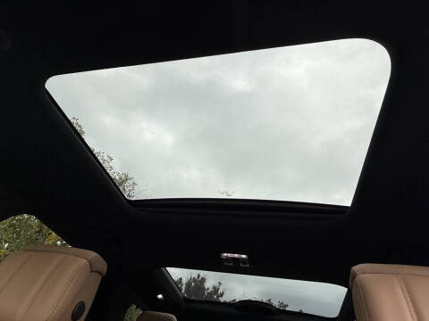 2025 Land Rover Discovery P300 Dynamic SE