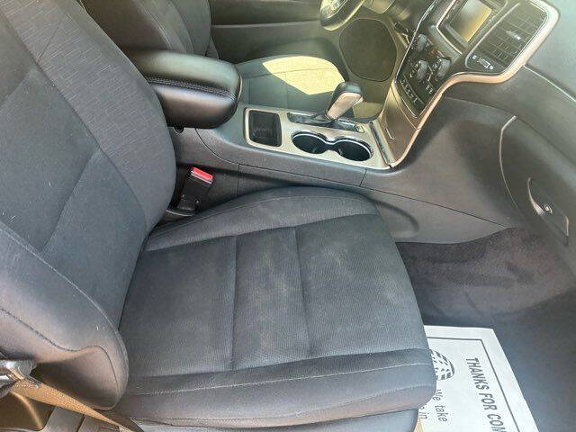 2017 Jeep Grand Cherokee Laredo