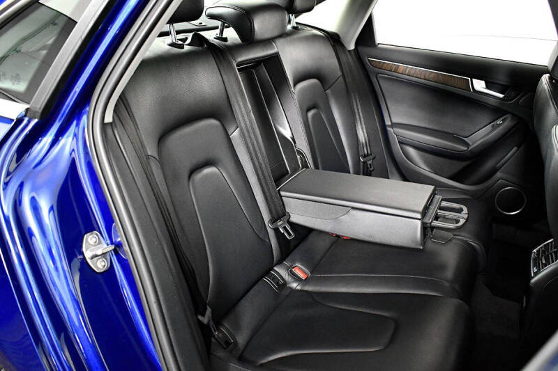 2016 Audi A4 2.0T quattro Premium Plus