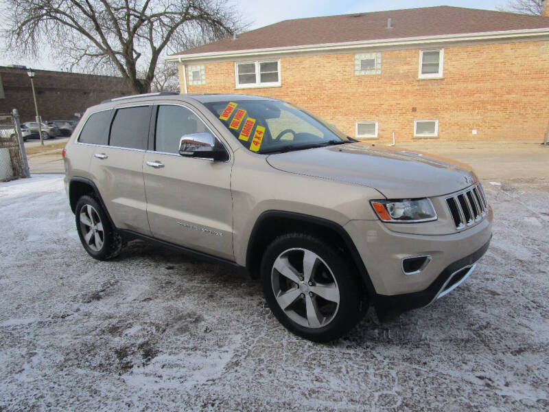 2015 Jeep Grand Cherokee for sale at RON'S AUTO SALES INC in Cicero IL