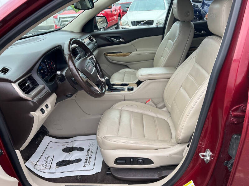 2017 GMC Acadia Denali