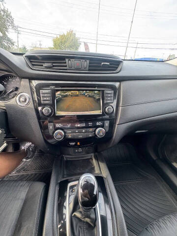 2018 Nissan Rogue SV