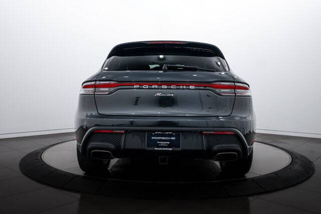 2025 Porsche Macan