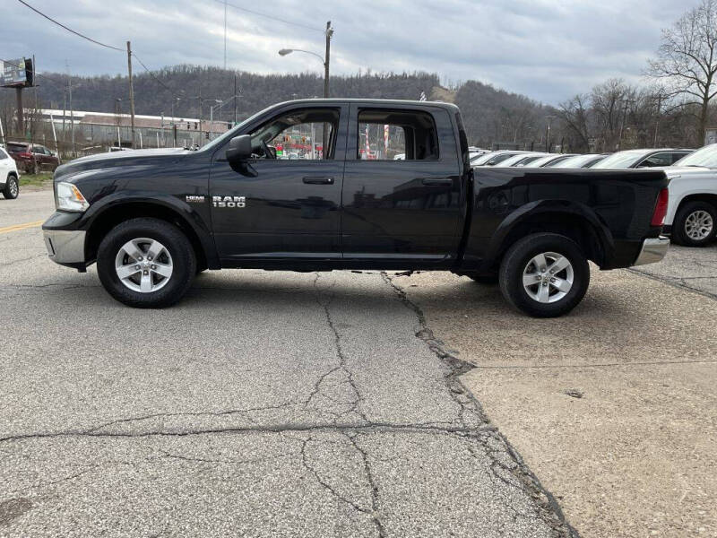 2016 RAM 1500 SLT