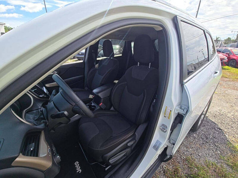 2017 Jeep Cherokee Latitude