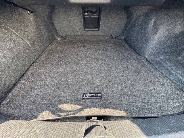 2017 Volkswagen Passat V6 SEL Premium