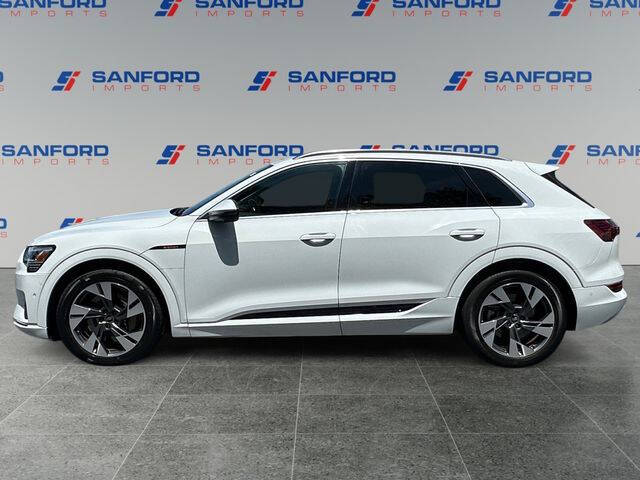 2023 Audi e-tron quattro Premium Plus
