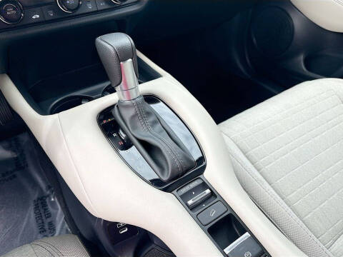 2025 Honda HR-V LX