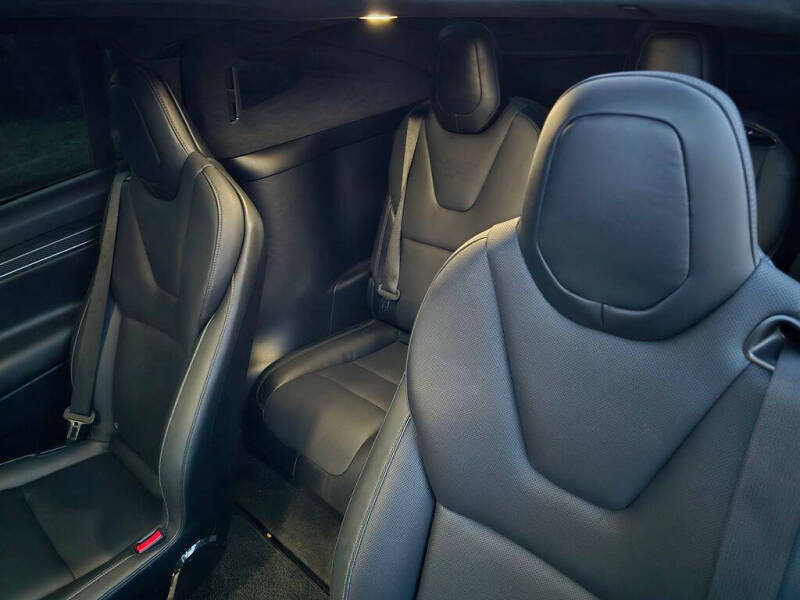 2022 Tesla Model X Plaid