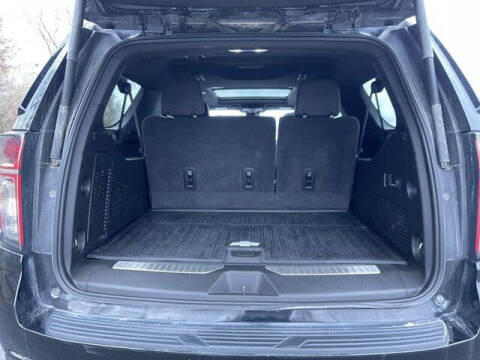 2024 Chevrolet Suburban RST