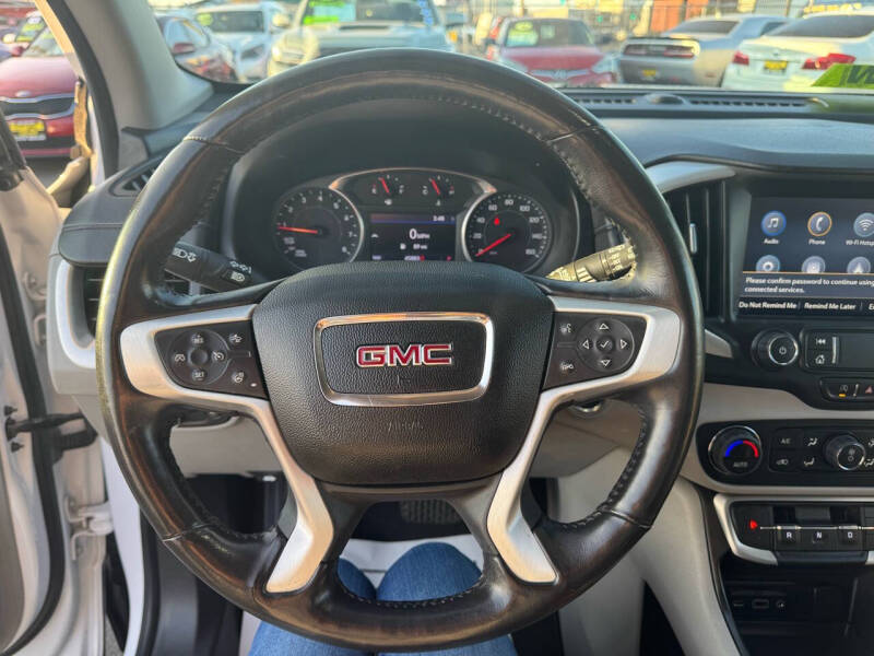 2022 GMC Terrain SLT