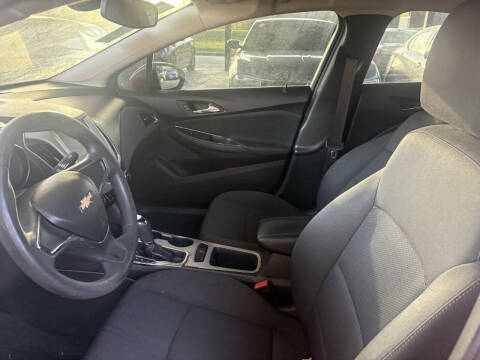 2017 Chevrolet Cruze LS Auto
