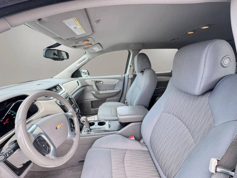 2017 Chevrolet Traverse LT