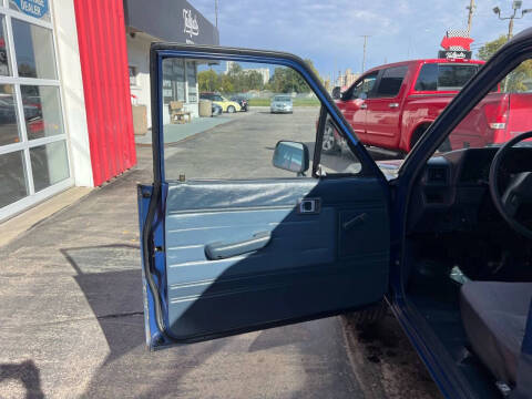 1987 Toyota Pickup Deluxe