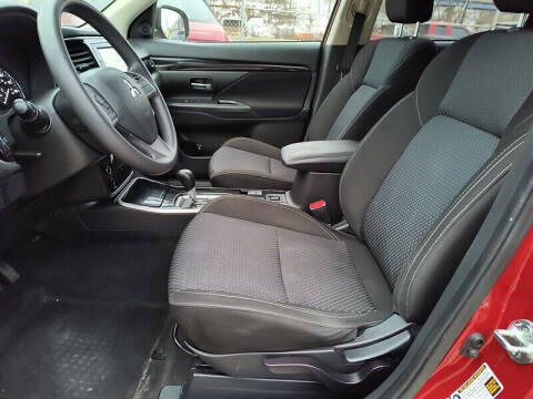 2019 Mitsubishi Outlander ES