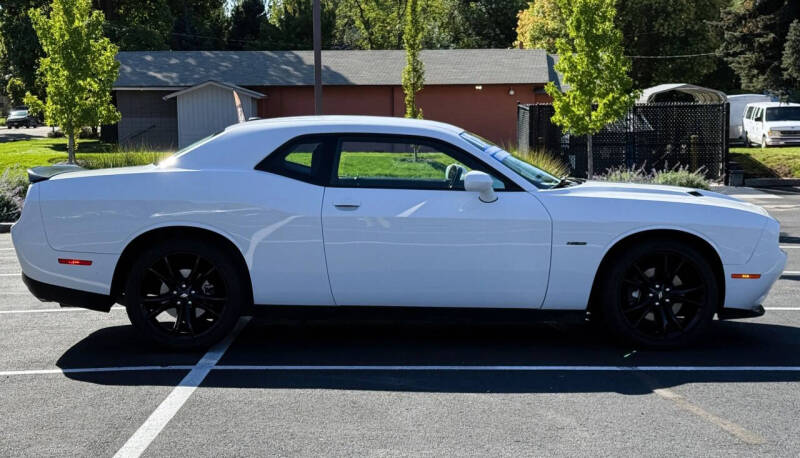 2017 Dodge Challenger