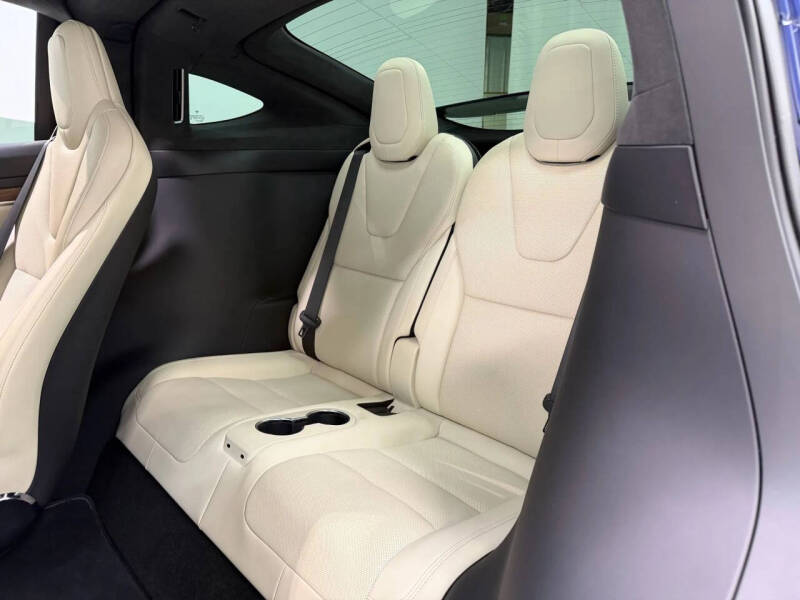 2023 Tesla Model X Standard Range