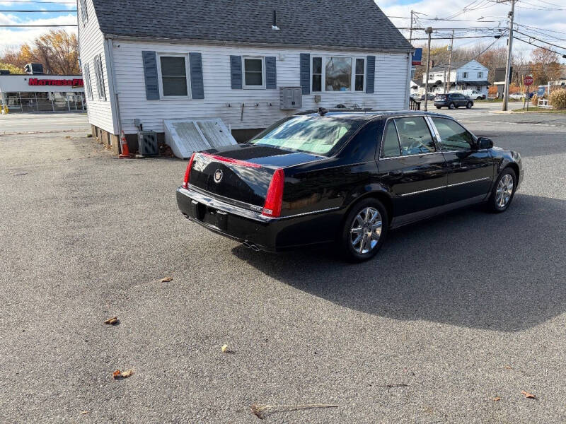 2011 Cadillac DTS Premium Collection