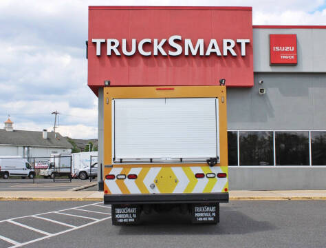 2020 Freightliner M2 106