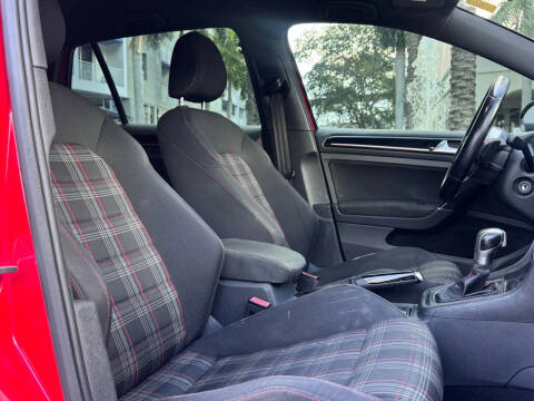 2017 Volkswagen Golf GTI S