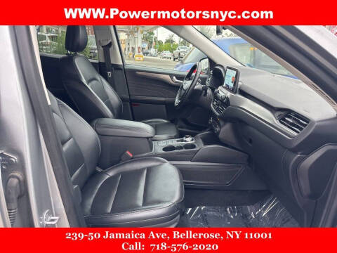 2021 Ford Escape Titanium