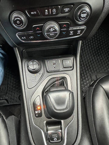 2019 Jeep Cherokee Trailhawk