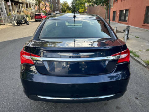 2012 Chrysler 200 Touring