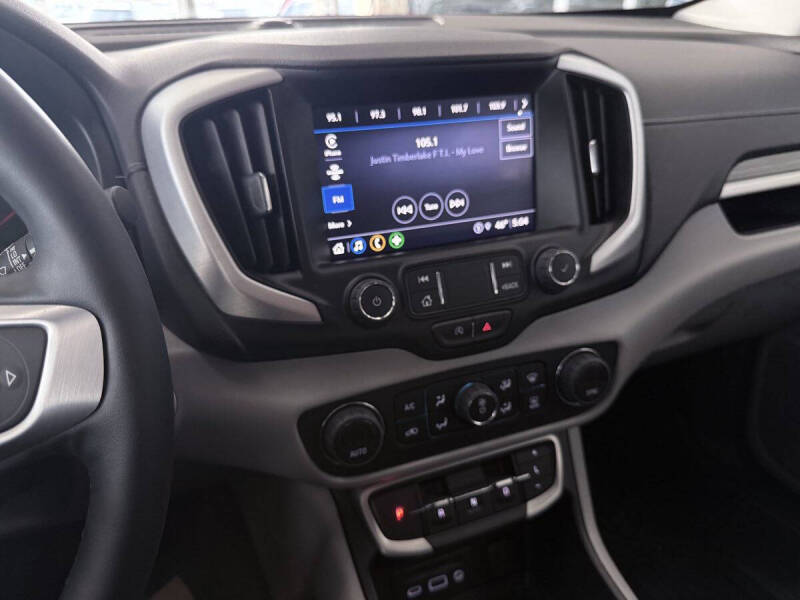 2023 GMC Terrain SLT