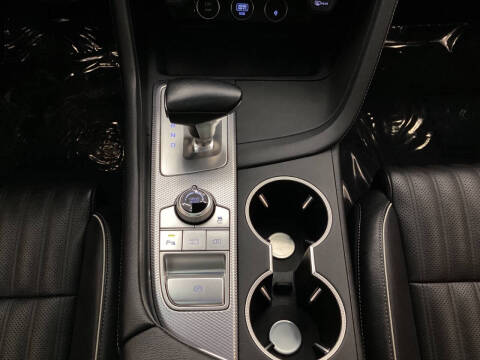 2022 Genesis G70 2.0T