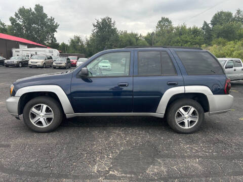 2007 Chevrolet TrailBlazer for sale at CARRR AUTOMOTIVE GROUP INC in Reading MI