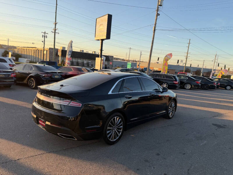 2017 Lincoln MKZ Premiere