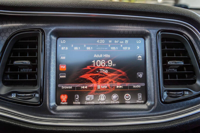 2015 Dodge Challenger SXT Plus