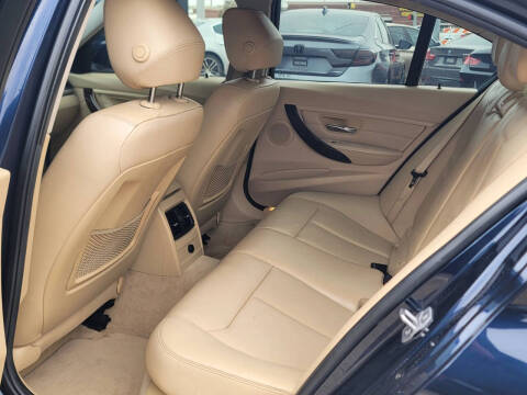 2015 BMW 3 Series 328i