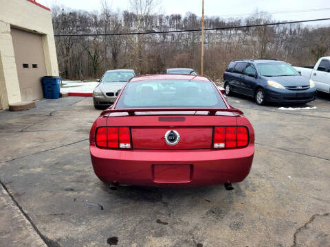 2005 Ford Mustang GT Premium