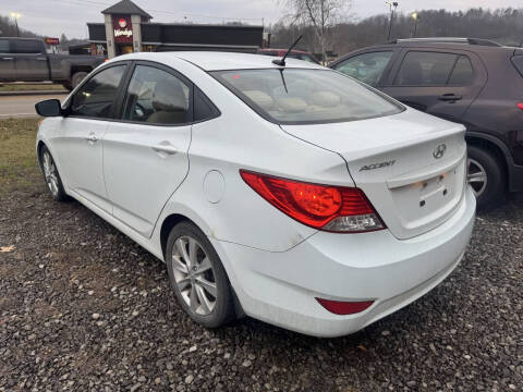 2012 Hyundai Accent GLS