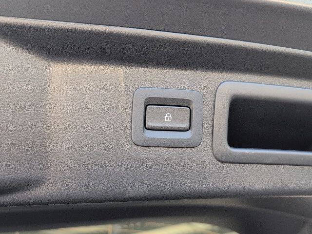 2025 Mazda CX-50 2.5 S Select