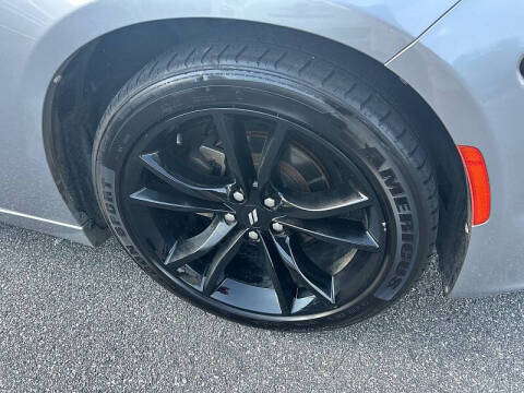 2017 Dodge Charger SXT