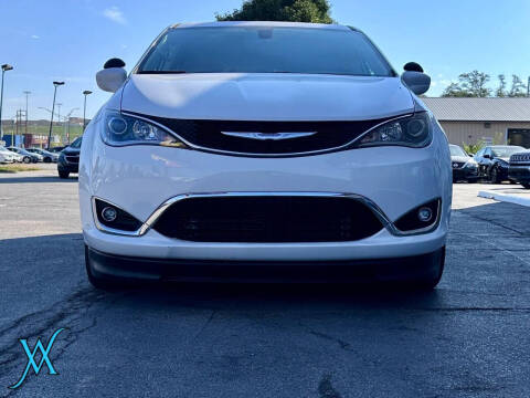 2018 Chrysler Pacifica Touring Plus