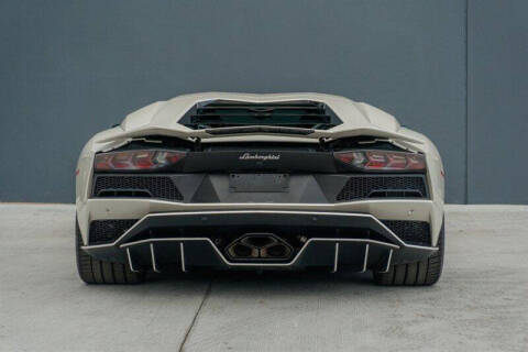 2017 Lamborghini Aventador LP 740-4 S