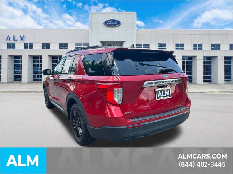 2024 Ford Explorer XLT