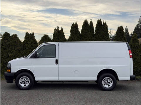 2023 GMC Savana 2500