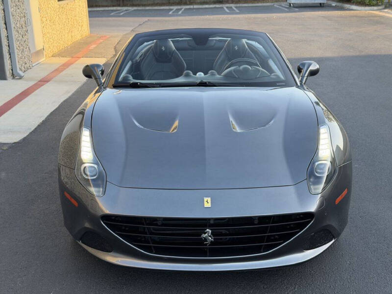 2016 Ferrari California T