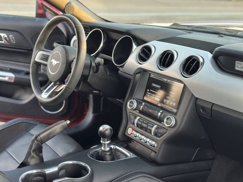 2015 Ford Mustang EcoBoost Premium