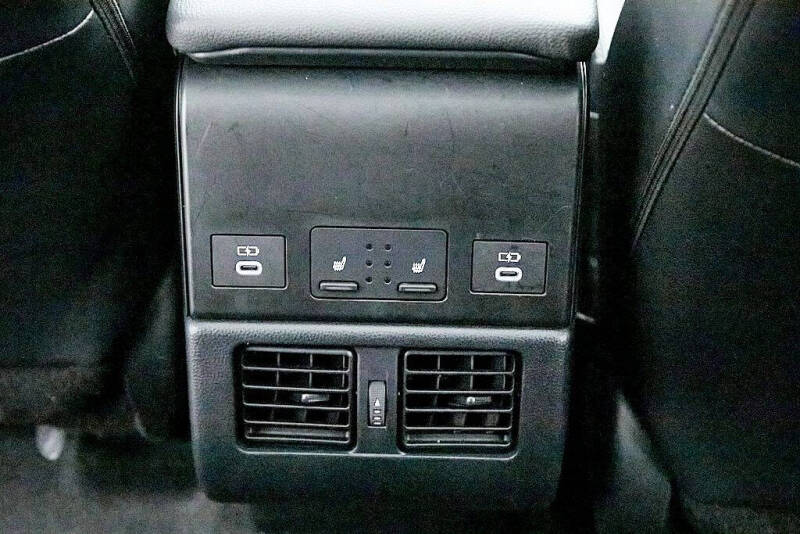 2024 Toyota bZ4X Limited