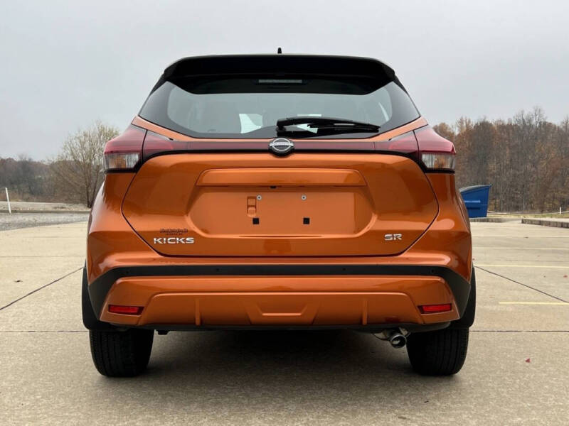 2024 Nissan Kicks SR