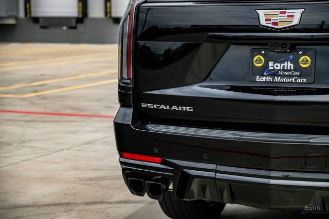 2025 Cadillac Escalade-V